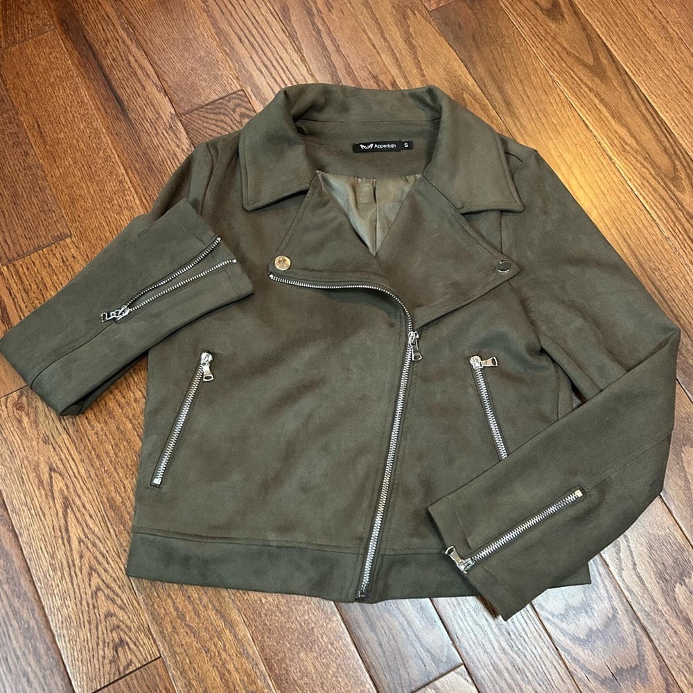 Apperloth Long Sleeve Faux Suede Motorcycle Moto Cropped Jacket Size S